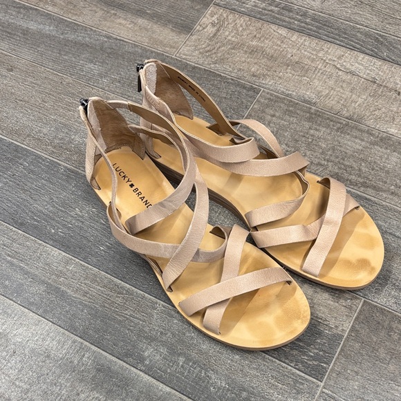 Lucky Brand Women's Beige Strappy Sandals Size 9 1/2 - Picture 1 of 7